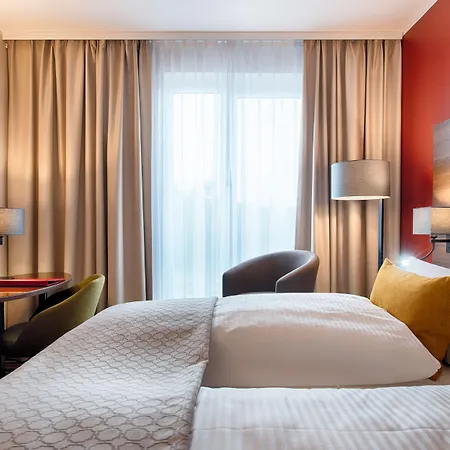 Leonardo מלון 4*