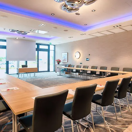 Leonardo מלון 4*