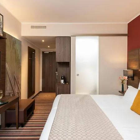 Leonardo 酒店 巴特克罗伊茨纳赫