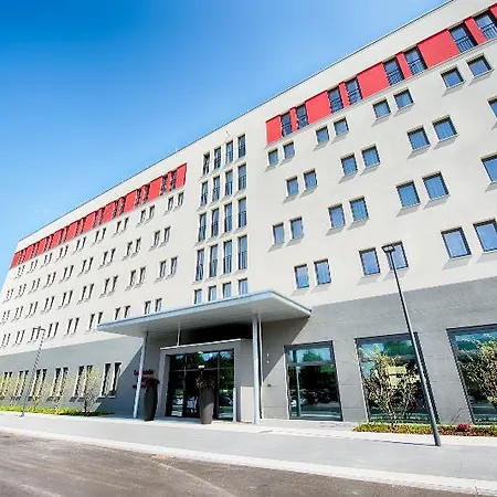 Hotel Leonardo 4*