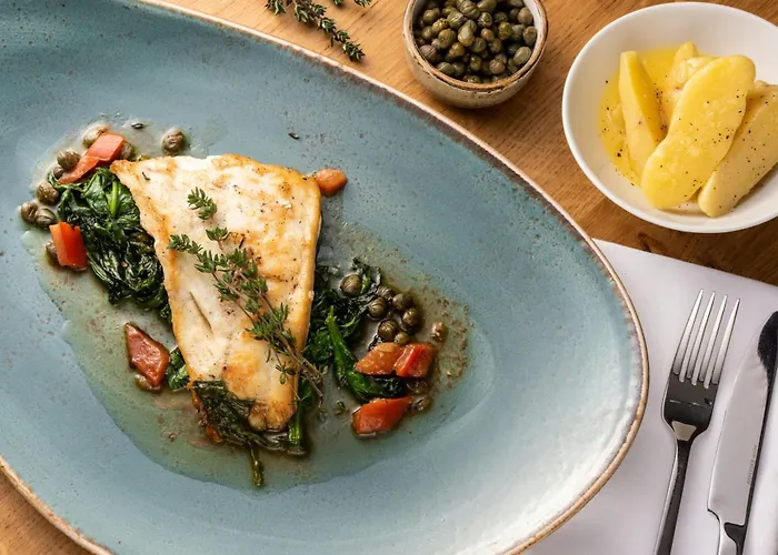 מלון Leonardo 4*