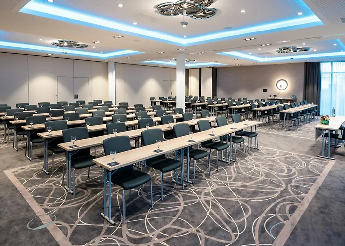 Leonardo 巴特克罗伊茨纳赫